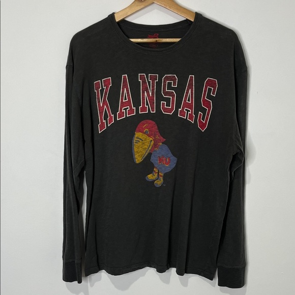 KU Jayhawks Men's Long Sleeve T Shirt Size L Banner Supply Co Retro Cotton Flaw - Picture 2 of 12